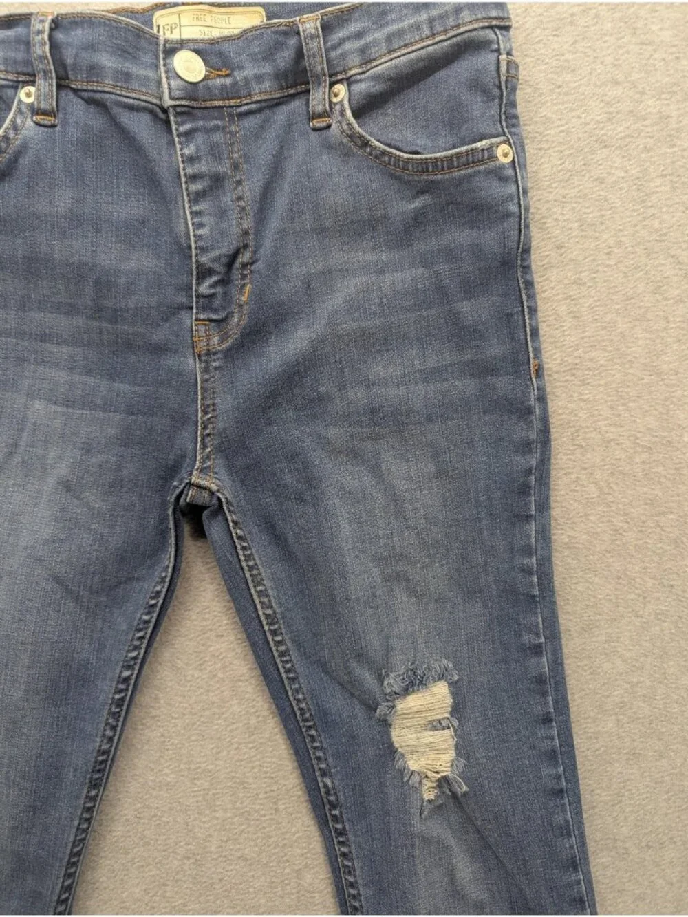 Free People Skinny Jeans Womens W27 Med Wash Mid Rise Distressed Stretch Denim